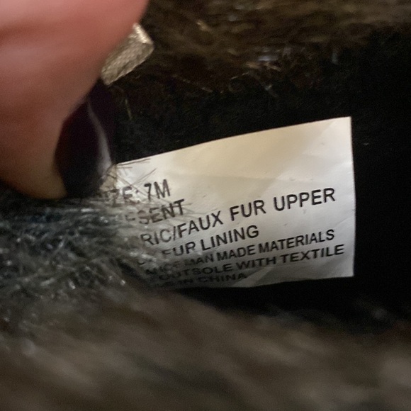 NEVER WORN EXTRA WARM WATERPROOF SNOWBOOTS FAUX FUR TRIM PINK LACES RUBBER SOLE - Picture 7 of 8